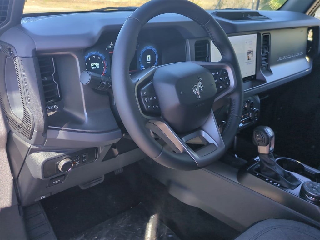 Thumbnail: 2025 Ford Bronco - 2