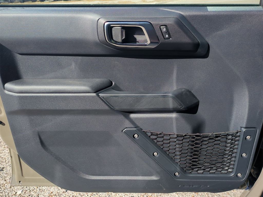 Thumbnail: 2025 Ford Bronco - 31