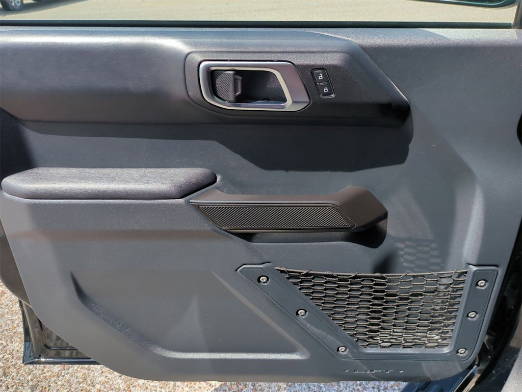 Thumbnail: 2025 Ford Bronco - 31