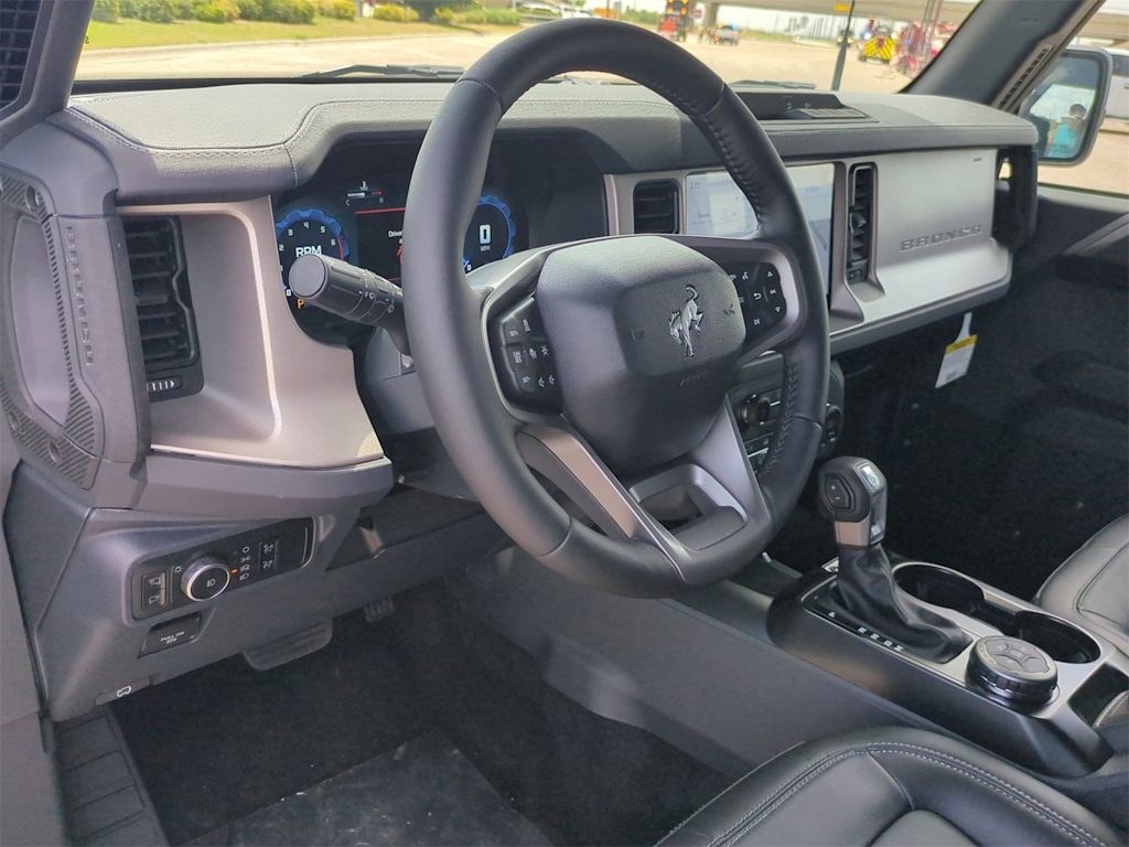 Thumbnail: 2025 Ford Bronco - 2