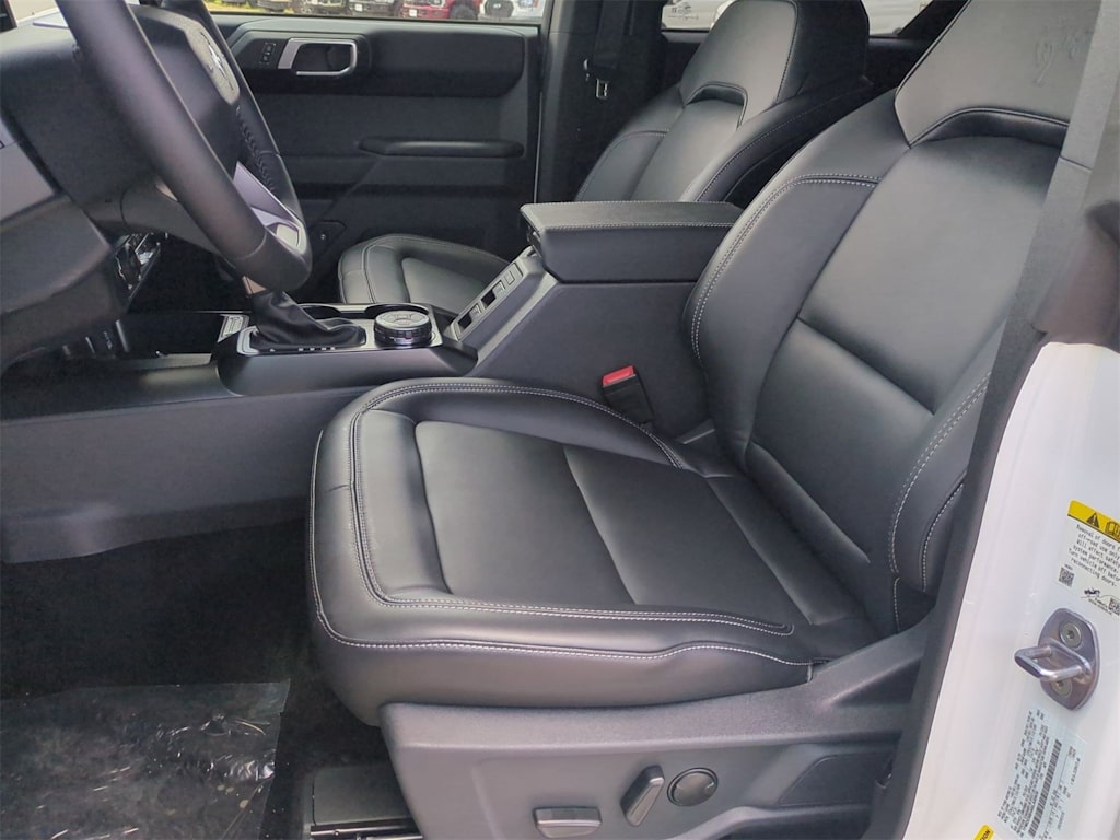 Thumbnail: 2025 Ford Bronco - 10