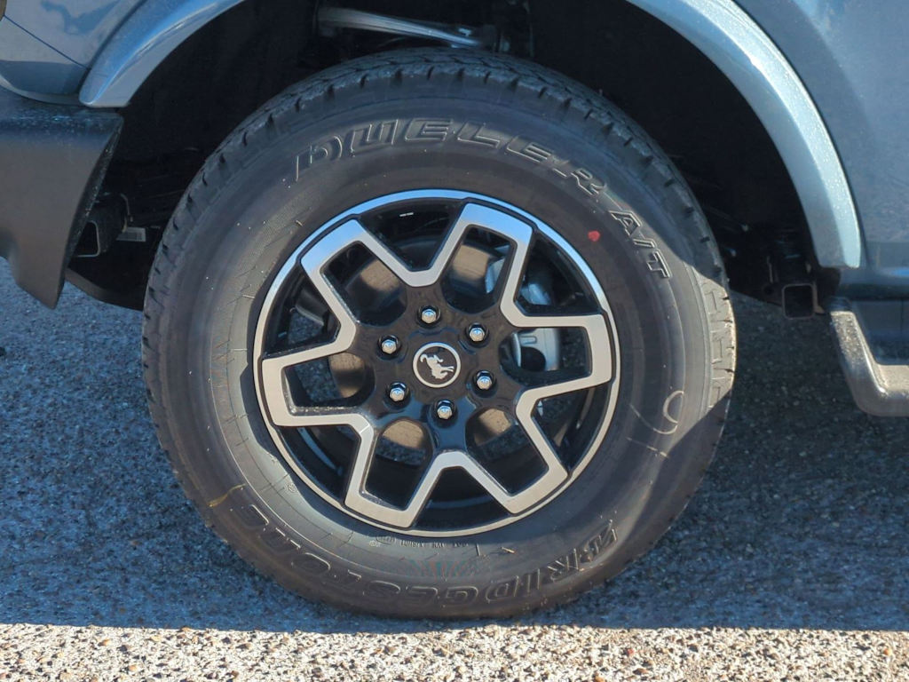 Thumbnail: 2025 Ford Bronco - 7