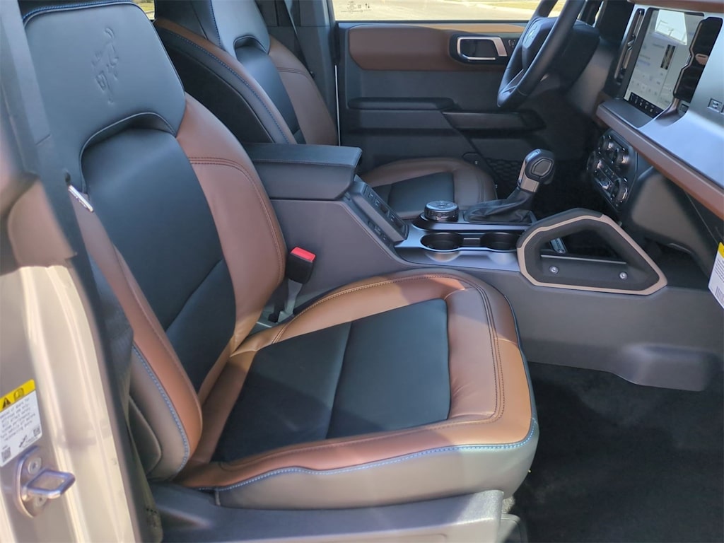 Thumbnail: 2024 Ford Bronco - 12