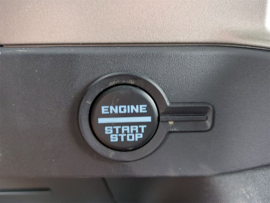 2025 Ford Bronco Outer Banks 27