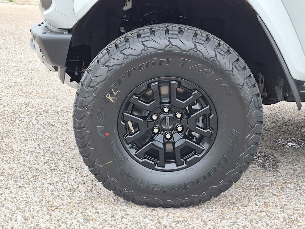 Thumbnail: 2026 Ford Bronco - 8