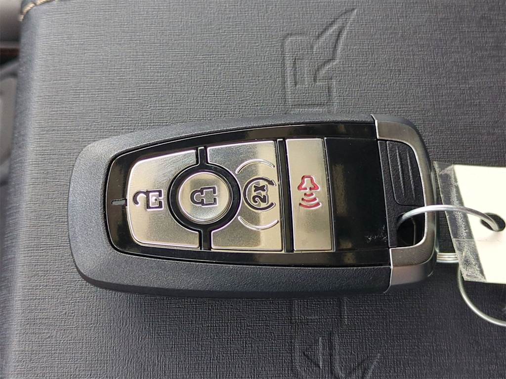 Thumbnail: 2025 Ford Bronco - 18