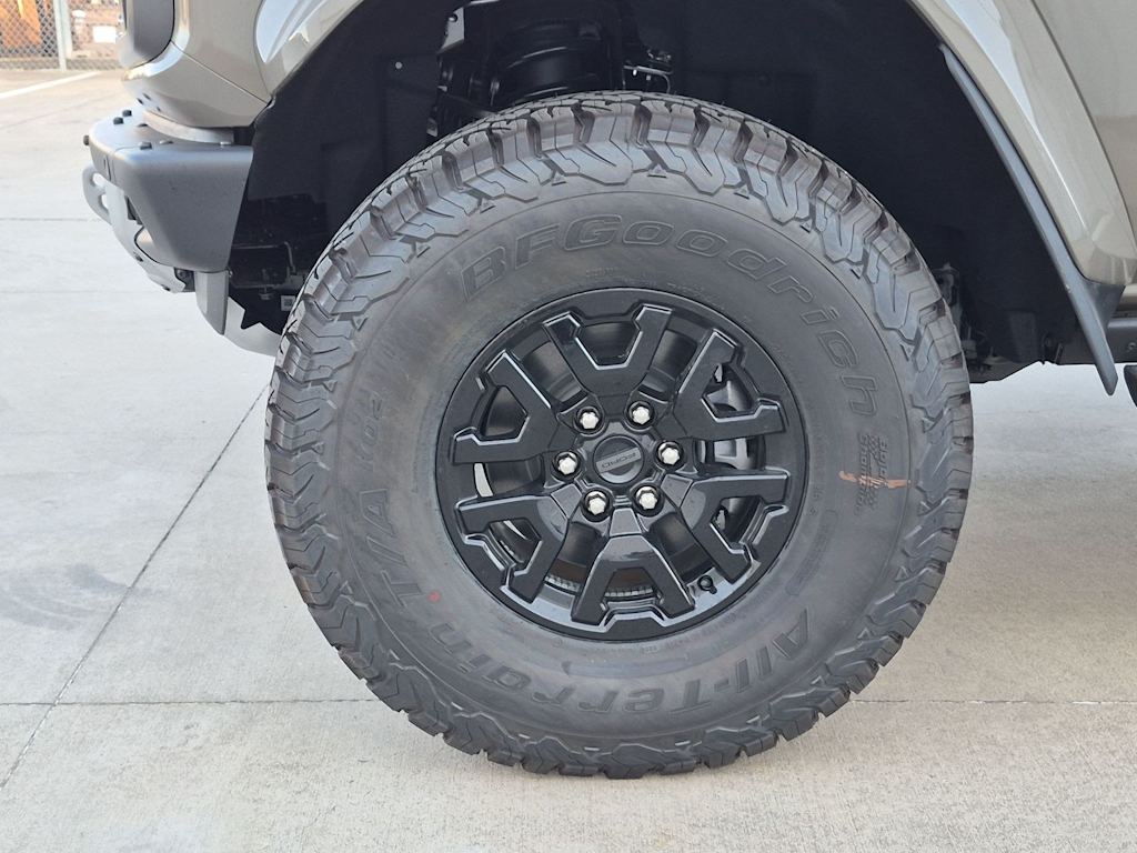 Thumbnail: 2026 Ford Bronco - 8