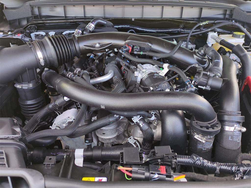 Thumbnail: 2025 Ford Bronco - 8