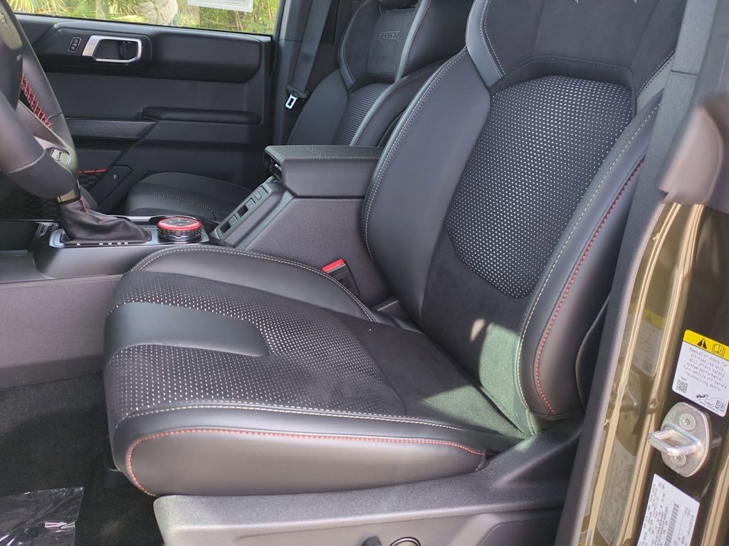 Thumbnail: 2025 Ford Bronco - 11