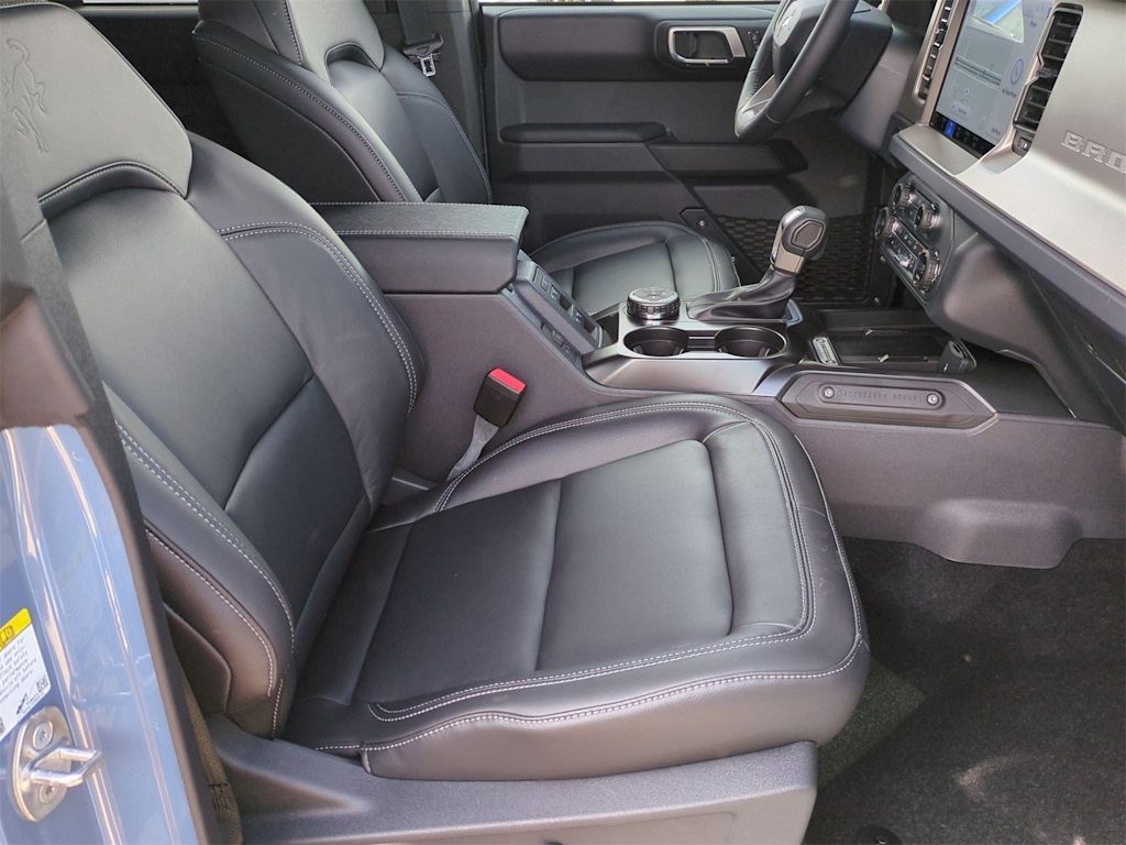 Thumbnail: 2025 Ford Bronco - 11