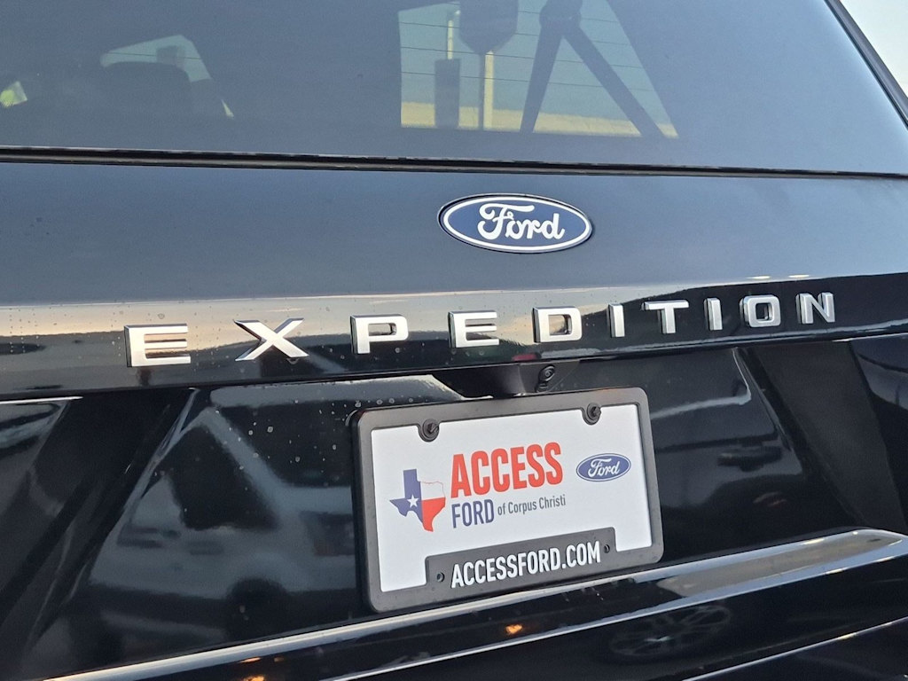 Thumbnail: 2027 Ford Expedition MAX - 34