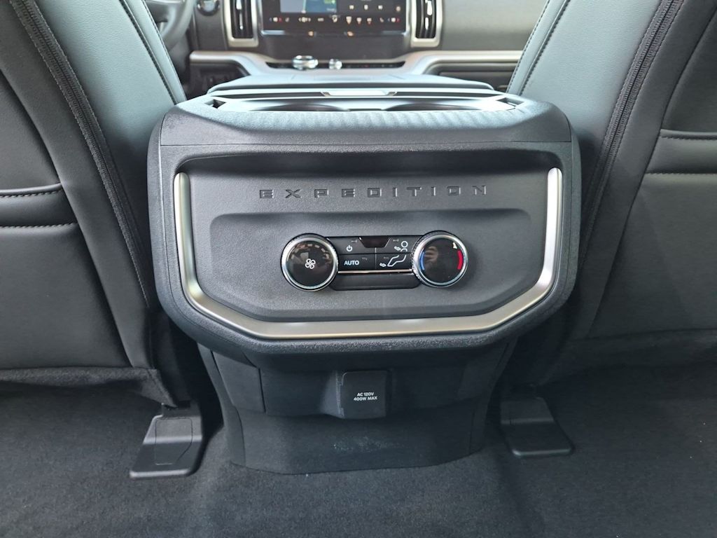 Thumbnail: 2027 Ford Expedition MAX - 30
