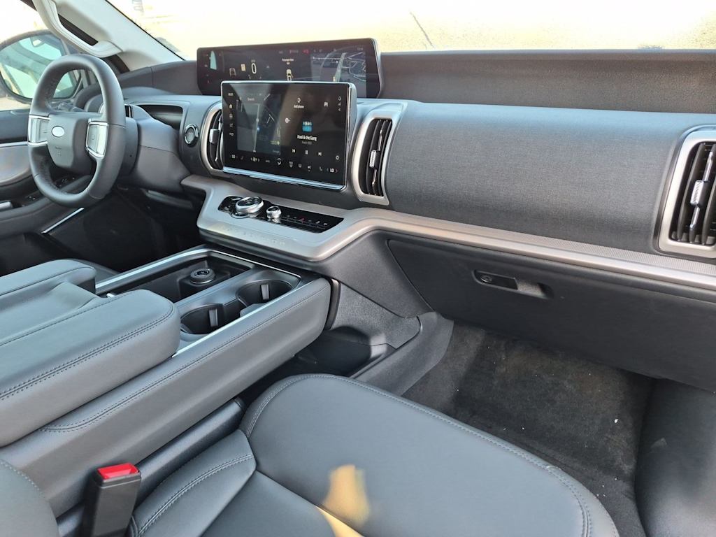 Thumbnail: 2027 Ford Expedition MAX - 14