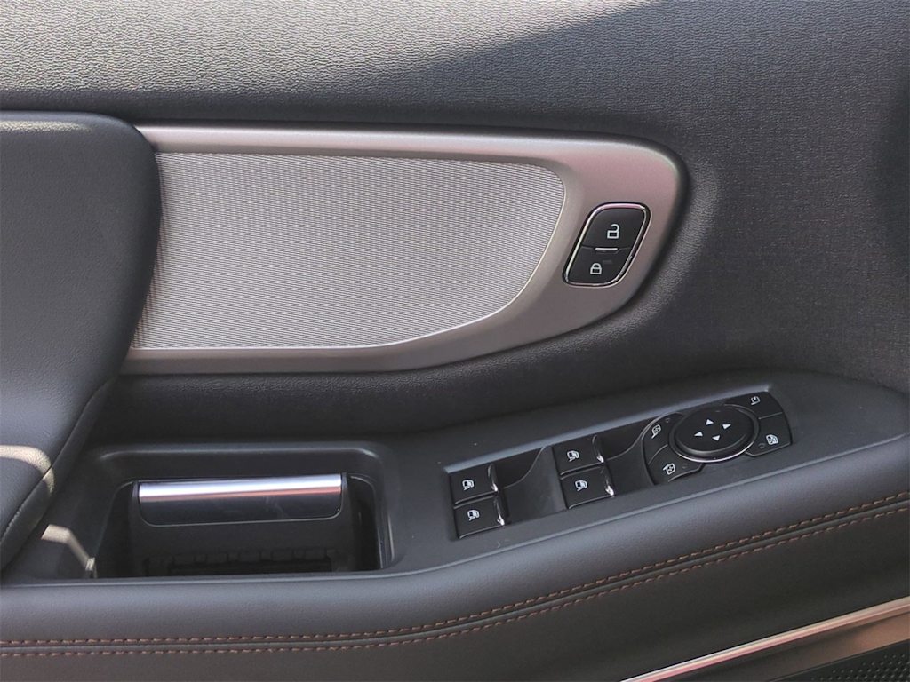 Thumbnail: 2025 Ford Expedition MAX - 32