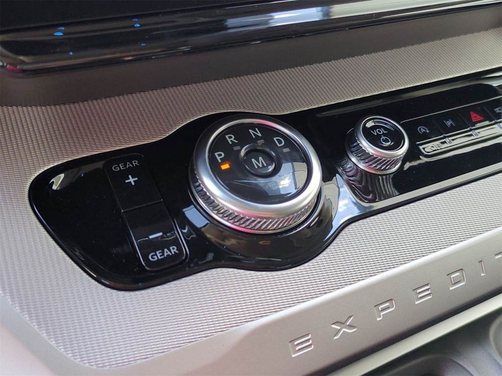 Thumbnail: 2025 Ford Expedition MAX - 26