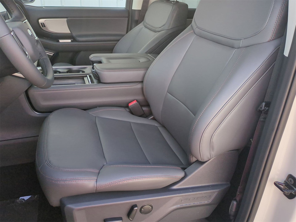 Thumbnail: 2025 Ford Expedition MAX - 10