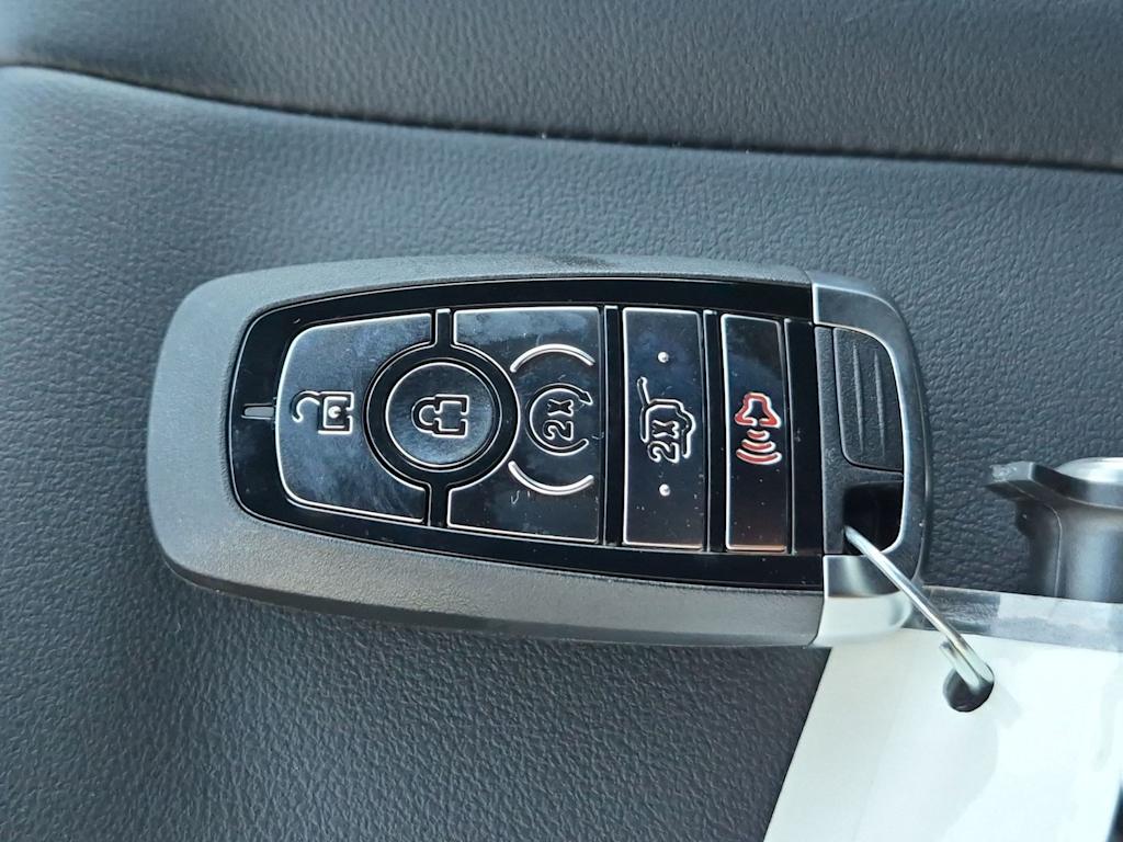 Thumbnail: 2027 Ford Expedition MAX - 17
