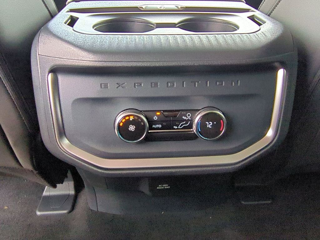Thumbnail: 2026 Ford Expedition - 28