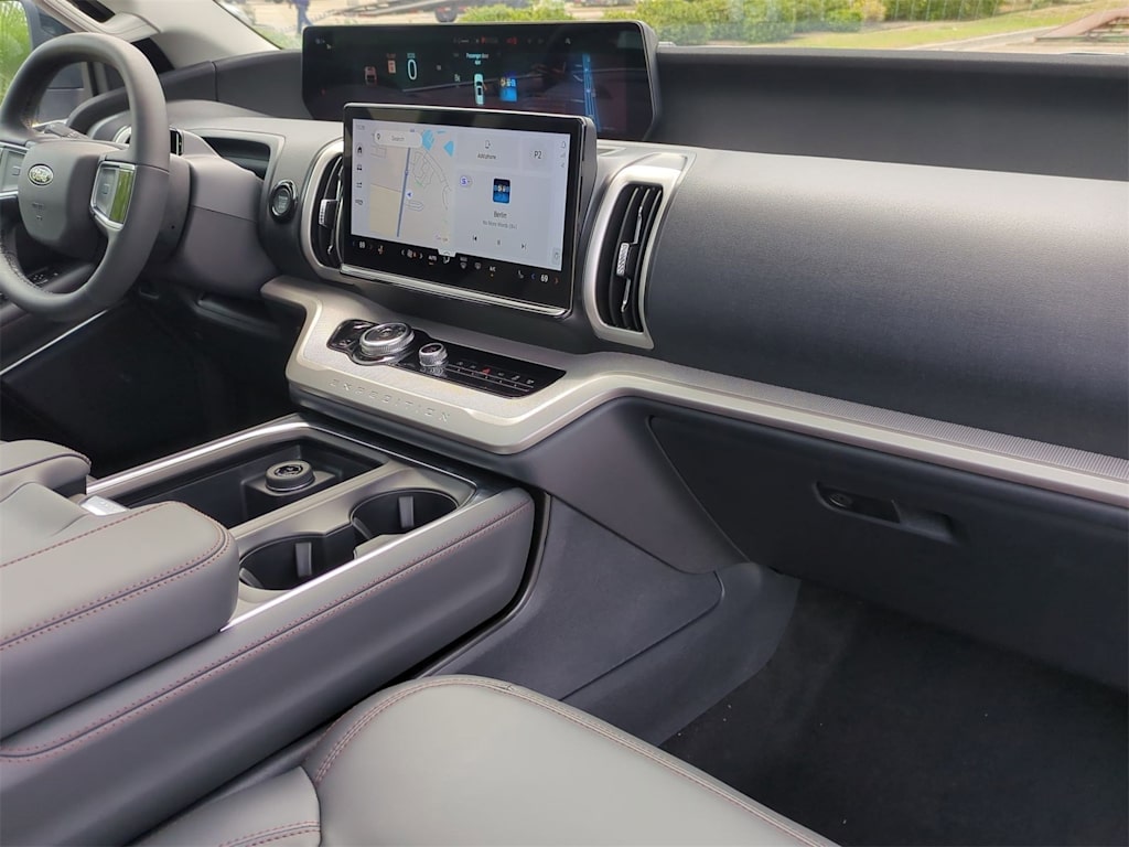 Thumbnail: 2025 Ford Expedition - 14