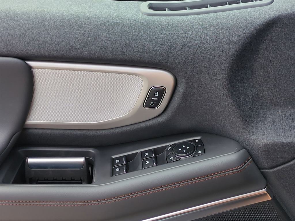 Thumbnail: 2025 Ford Expedition - 32