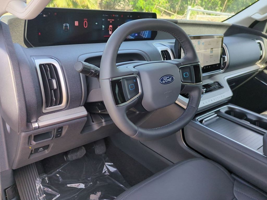 Thumbnail: 2026 Ford Expedition - 2