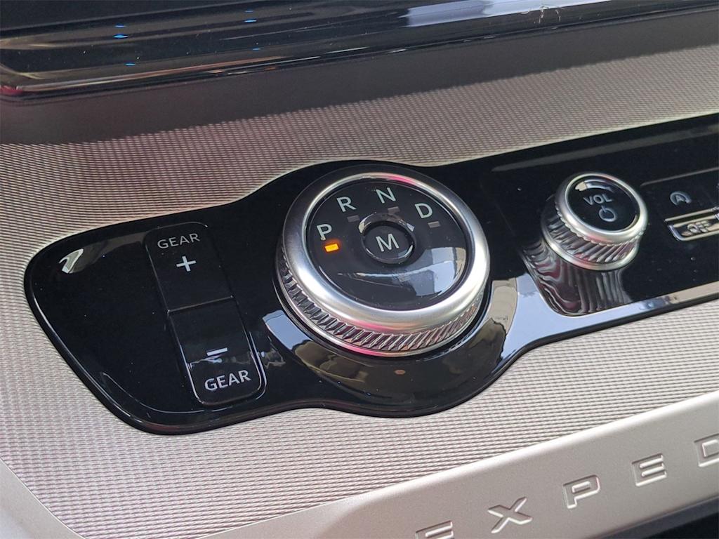 Thumbnail: 2025 Ford Expedition - 26