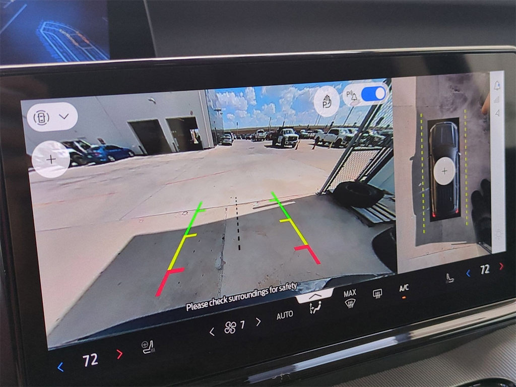 Thumbnail: 2025 Ford Expedition - 25