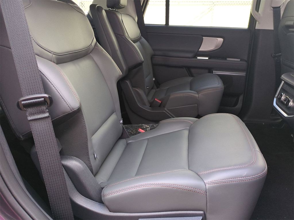 Thumbnail: 2025 Ford Expedition - 32