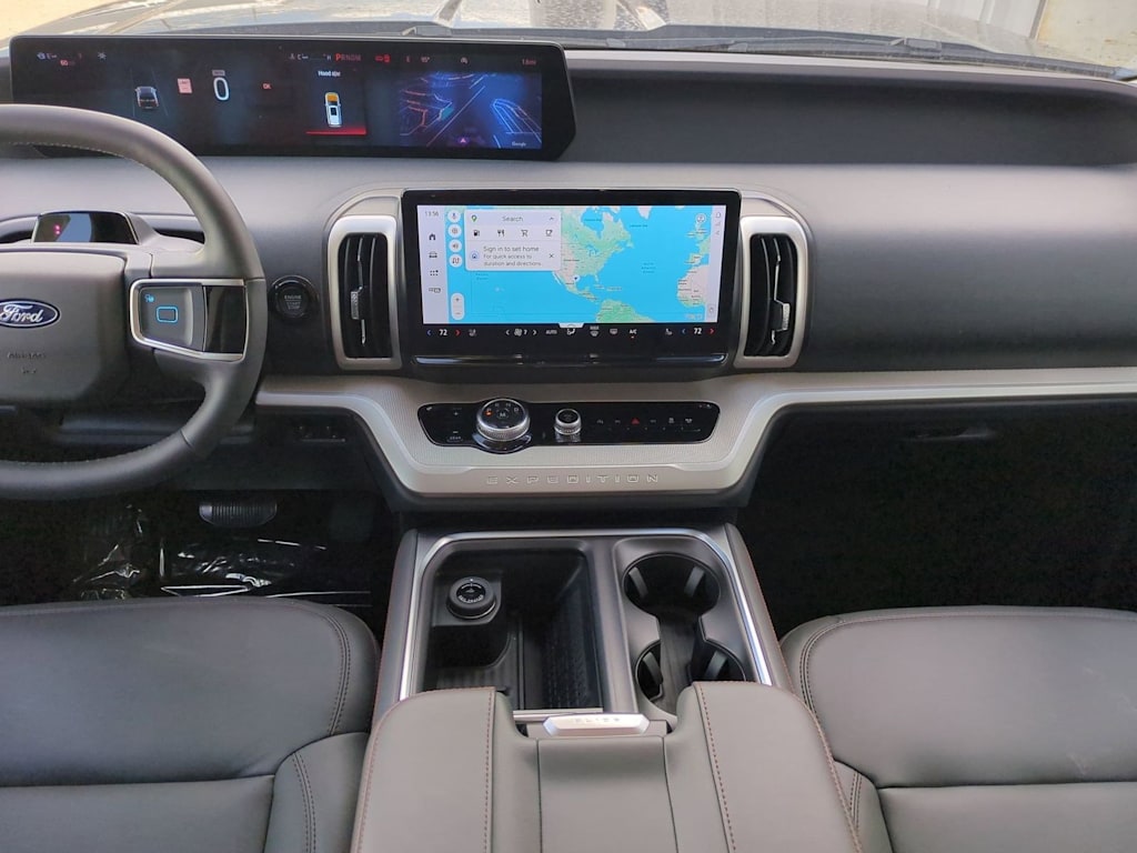Thumbnail: 2025 Ford Expedition - 9