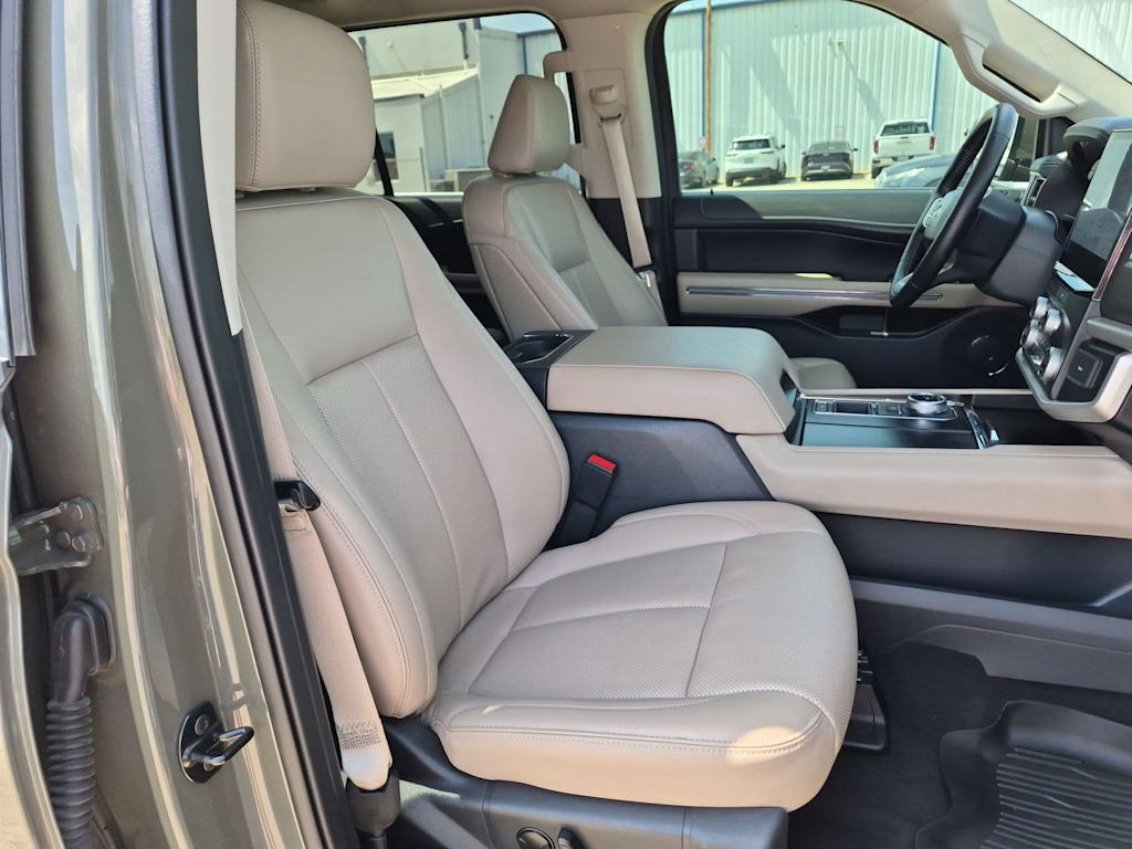 Thumbnail: 2024 Ford Expedition - 12