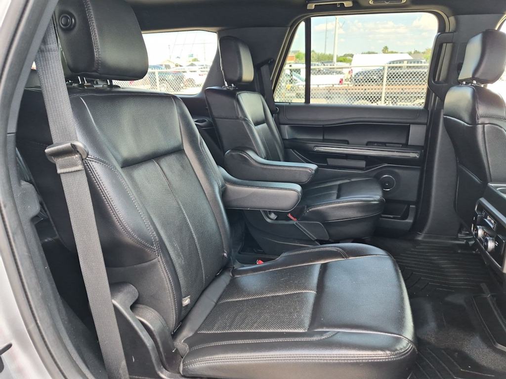 Thumbnail: 2020 Ford Expedition - 34