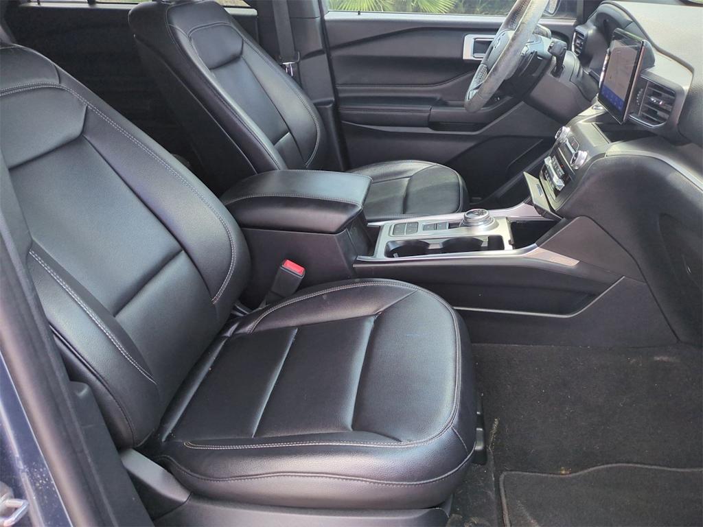 Thumbnail: 2020 Ford Explorer - 12