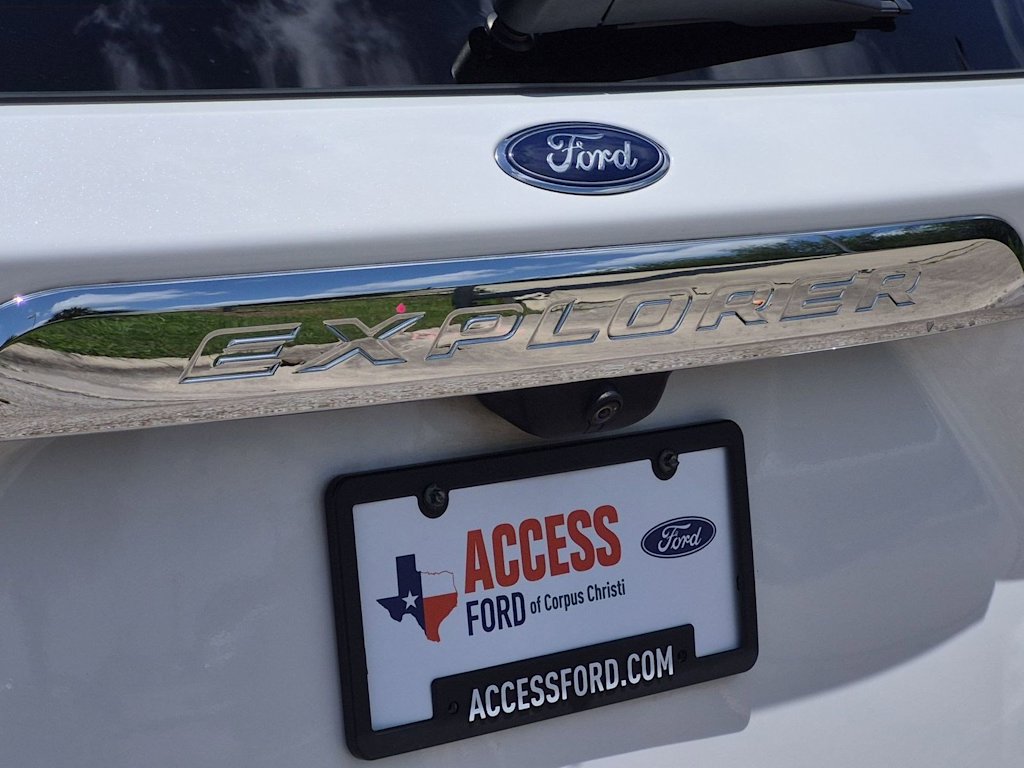 Thumbnail: 2023 Ford Explorer - 33