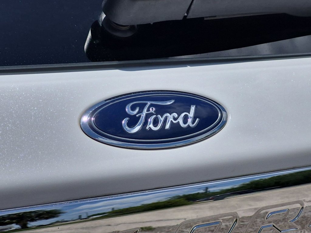 Thumbnail: 2023 Ford Explorer - 6