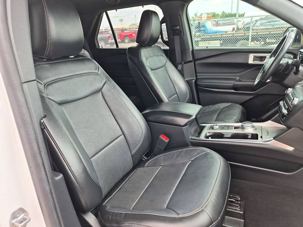 Thumbnail: 2020 Ford Explorer - 12