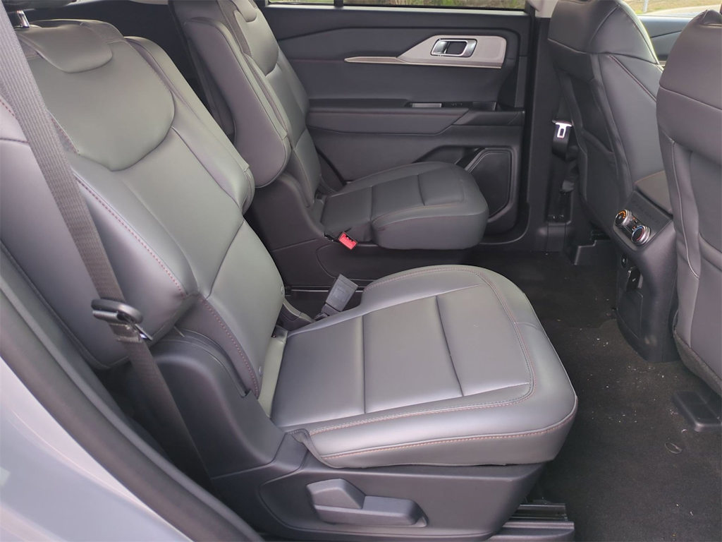 Thumbnail: 2025 Ford Explorer - 33