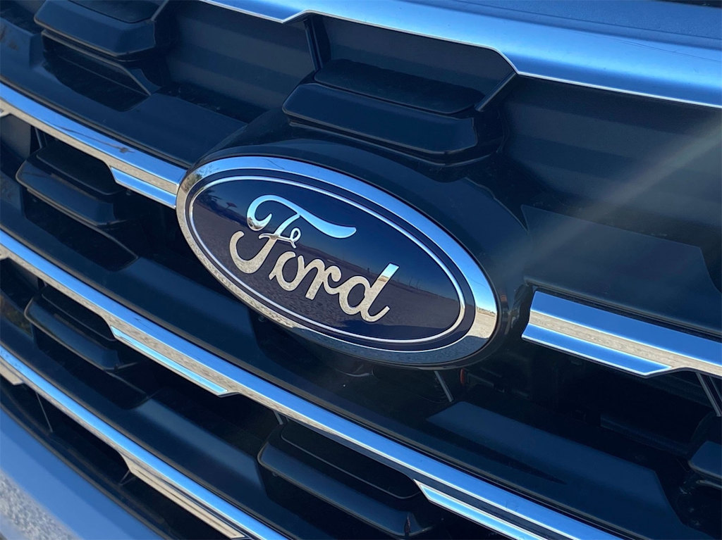 Thumbnail: 2025 Ford Explorer - 7