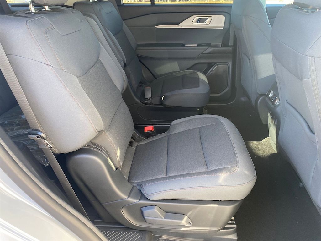 Thumbnail: 2025 Ford Explorer - 33