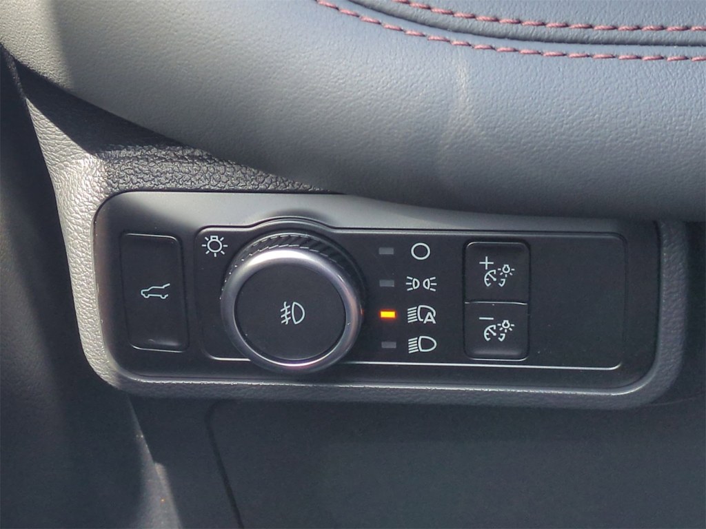 Thumbnail: 2025 Ford Explorer - 29