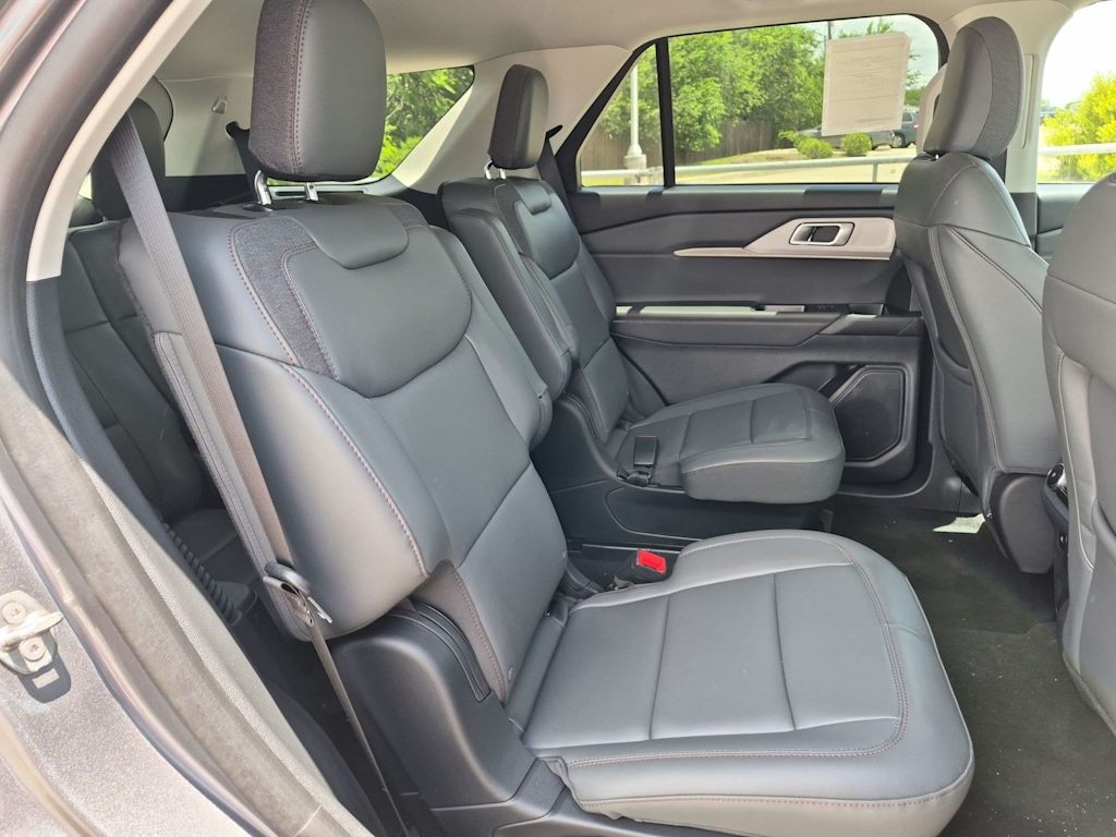 Thumbnail: 2026 Ford Explorer - 33