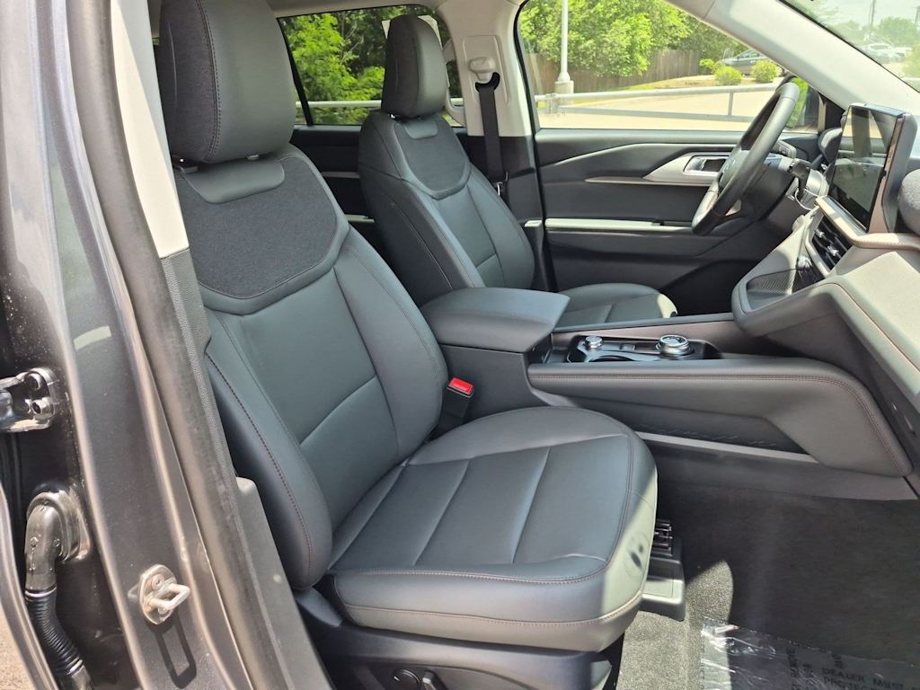 Thumbnail: 2026 Ford Explorer - 12