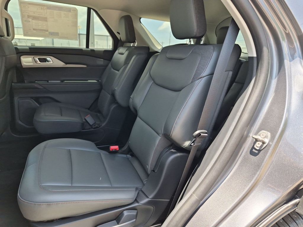 Thumbnail: 2026 Ford Explorer - 13