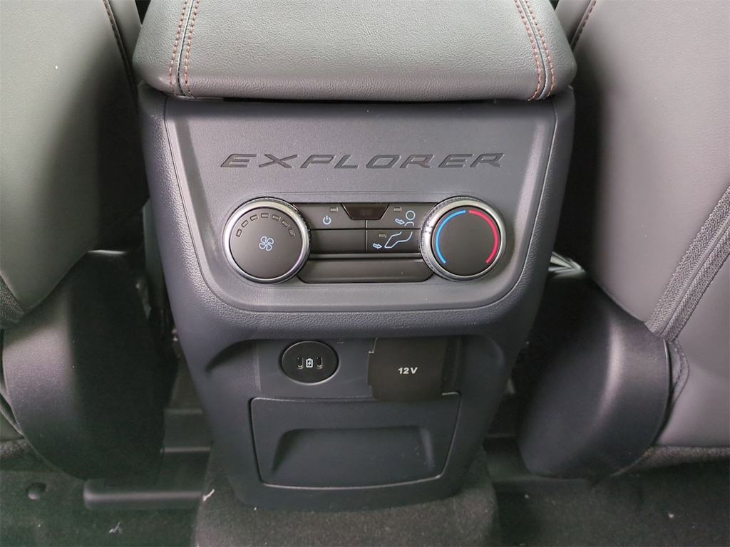 Thumbnail: 2025 Ford Explorer - 30