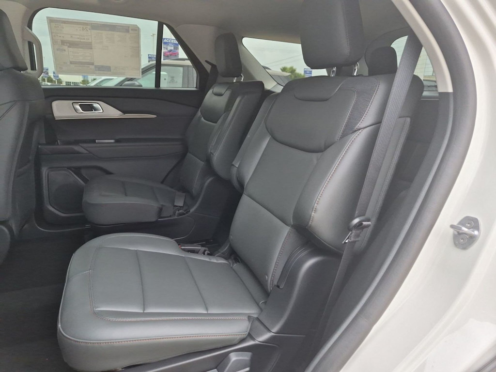Thumbnail: 2026 Ford Explorer - 13