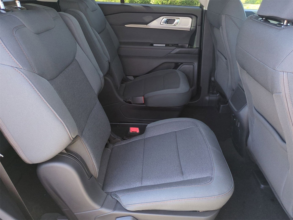 Thumbnail: 2025 Ford Explorer - 33