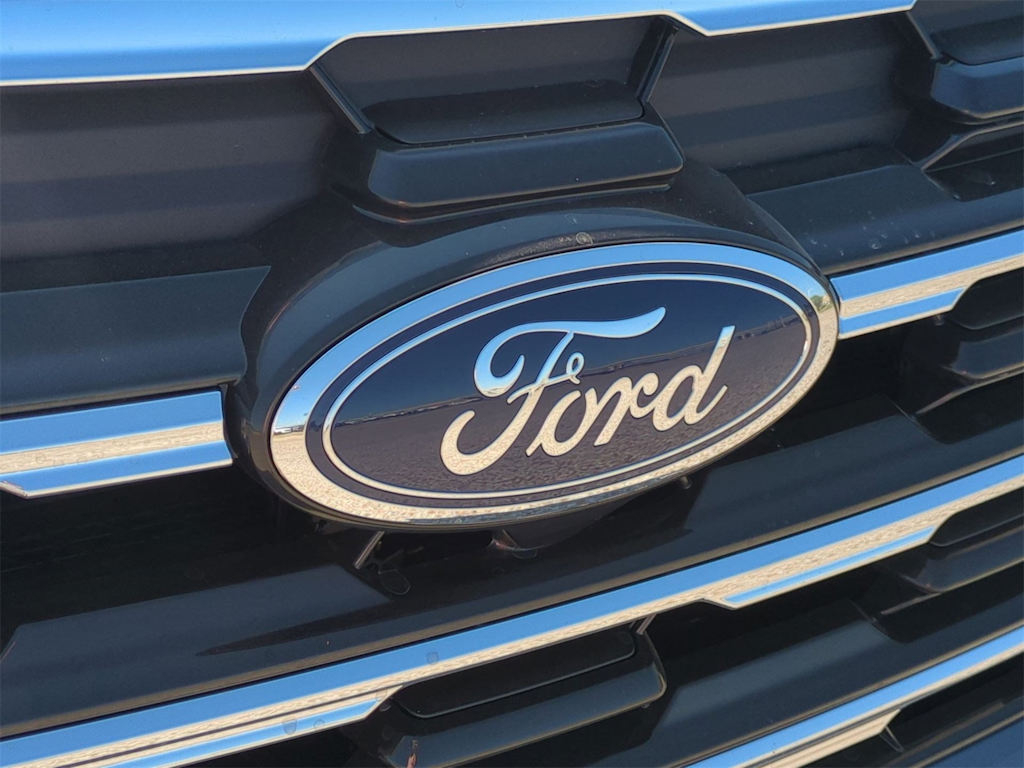 Thumbnail: 2025 Ford Explorer - 7