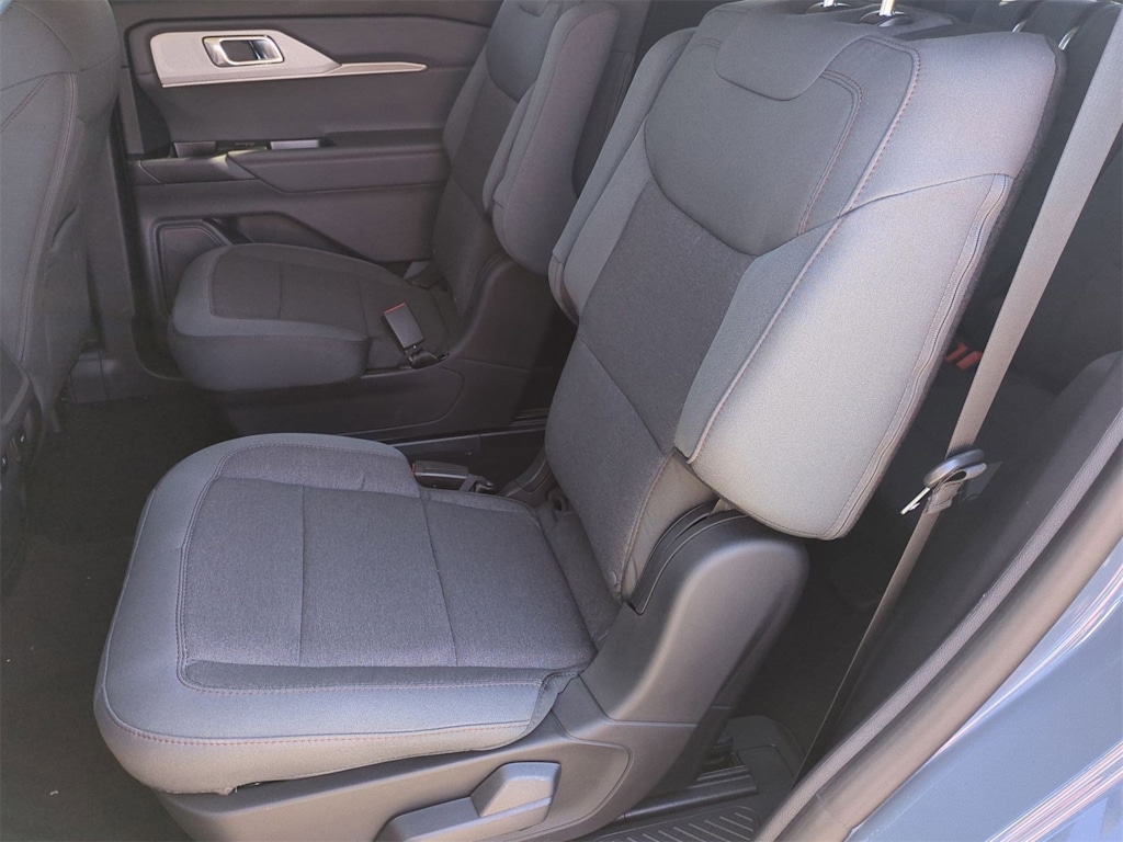 Thumbnail: 2025 Ford Explorer - 13