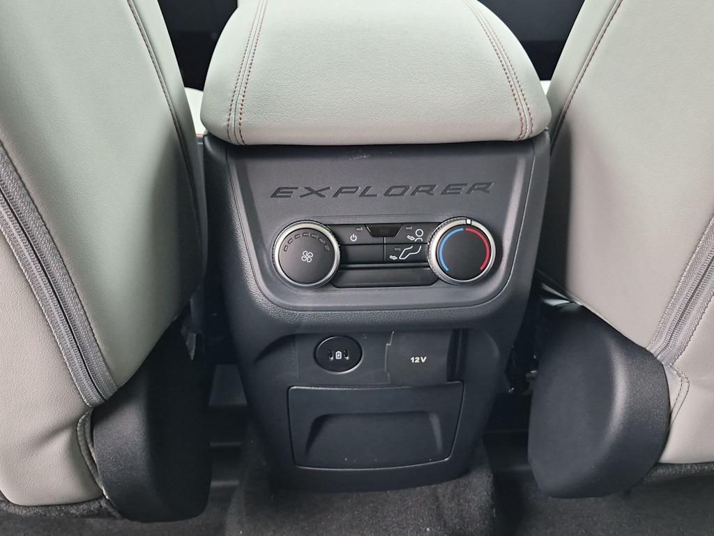Thumbnail: 2026 Ford Explorer - 30