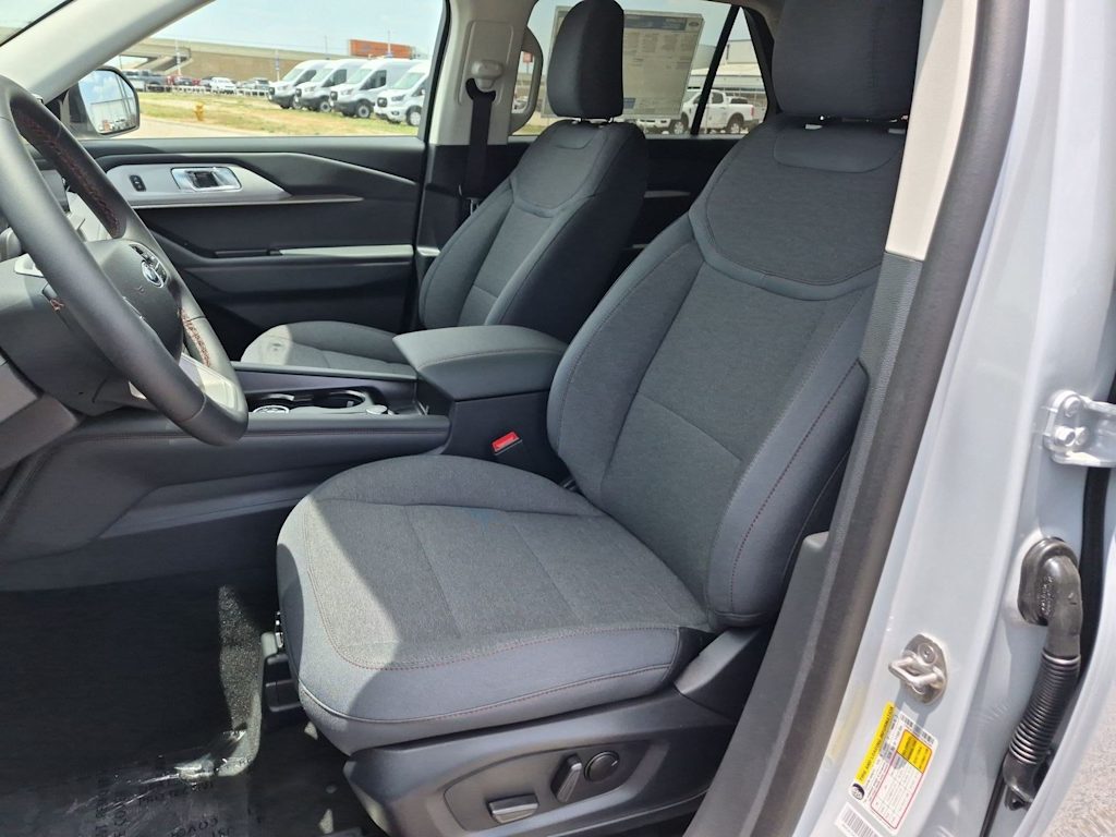 Thumbnail: 2026 Ford Explorer - 11