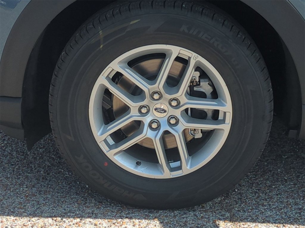 Thumbnail: 2025 Ford Explorer - 8